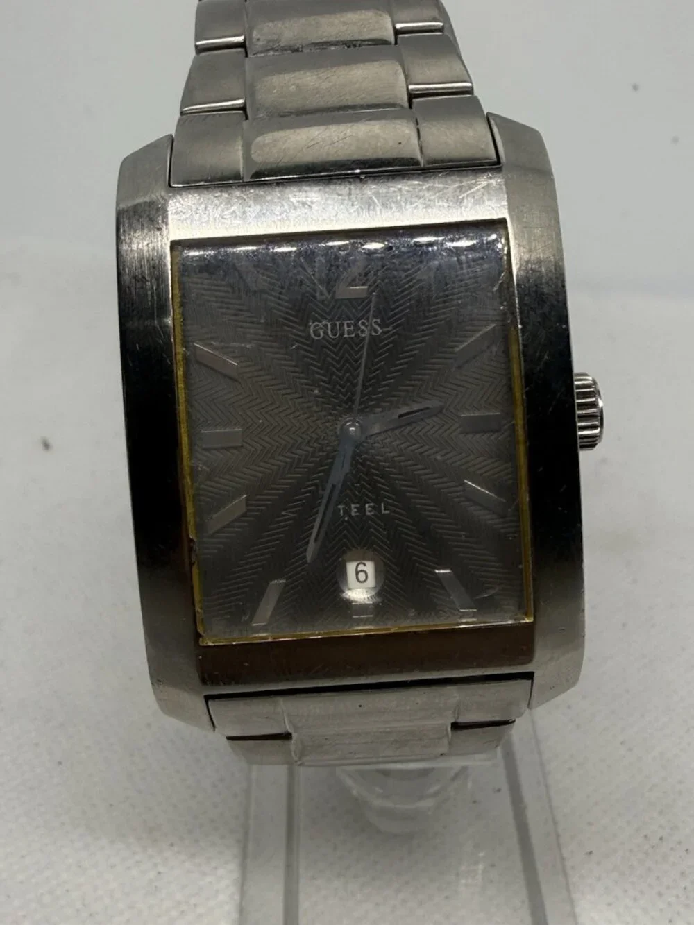 Guess G10150G Mens Silver Steel Black Textured Dial Diamond Watch 33mm